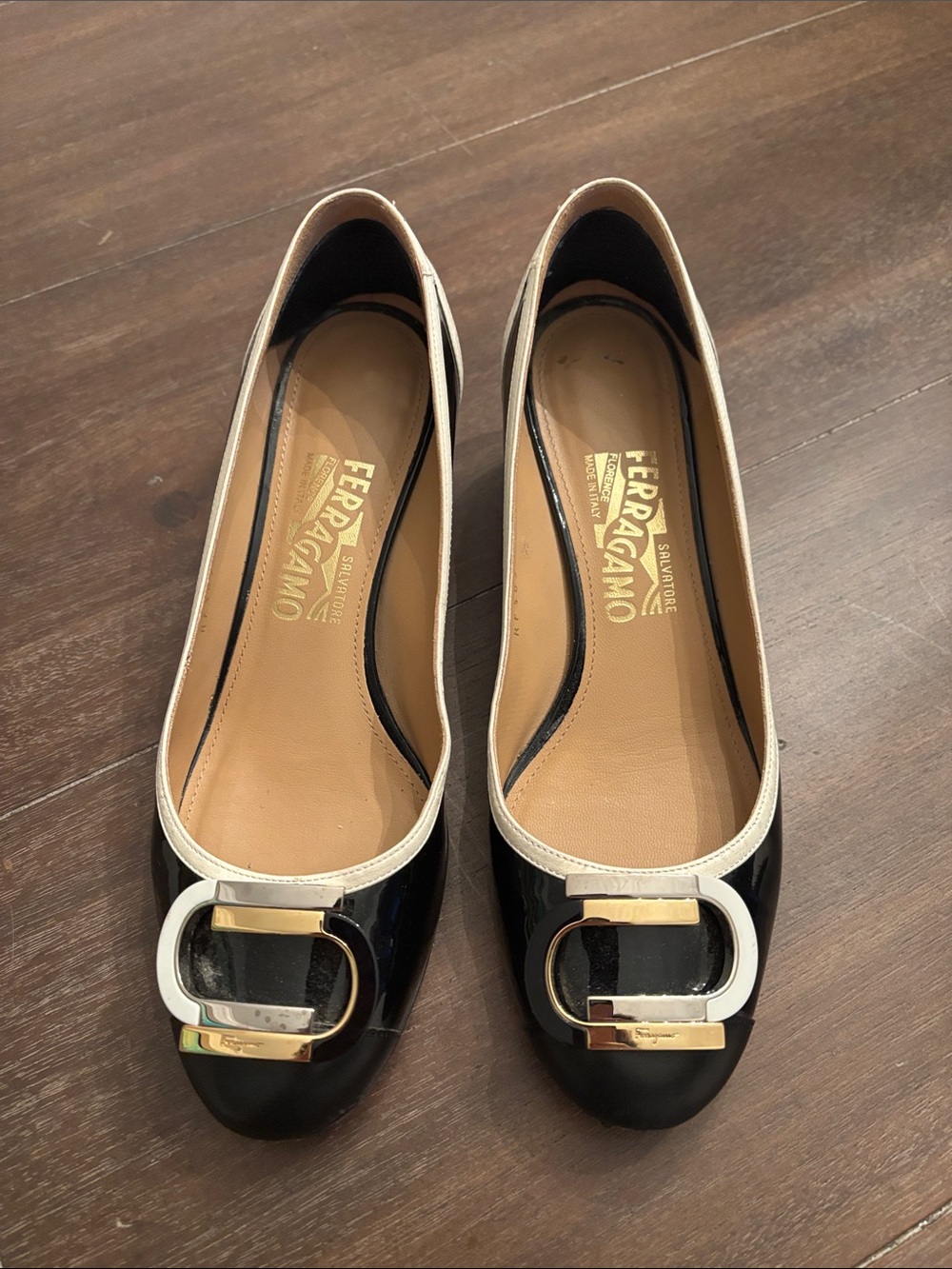 Salvatore Ferragamo Black & Cream Patent Leather pumps
